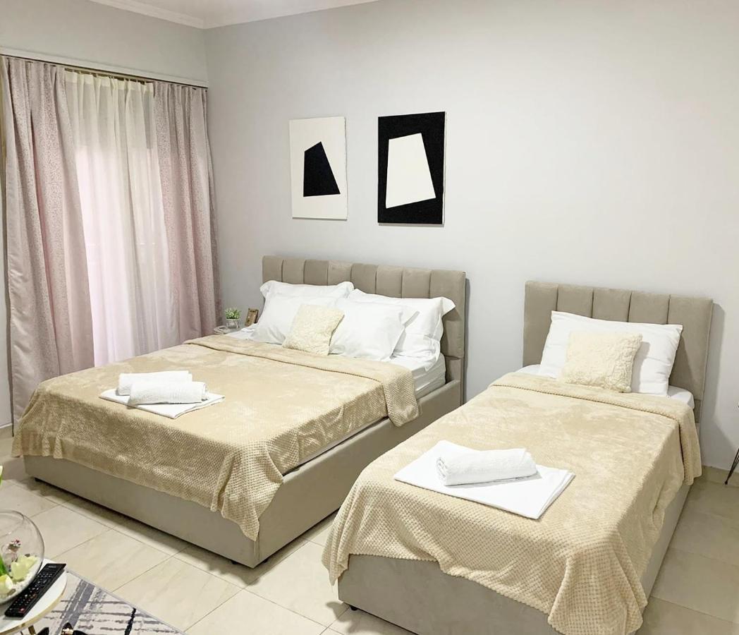 Chlo Apartment 1 Tirane Kültér fotó